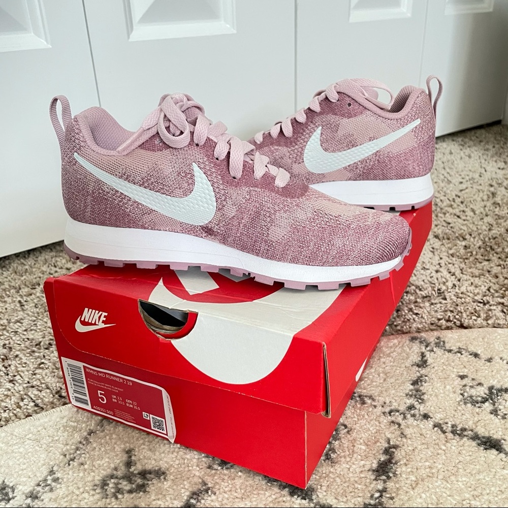 Nike MD Runner 2
